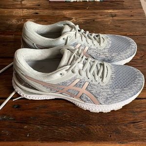 Women’s Size 10 Running ASICS